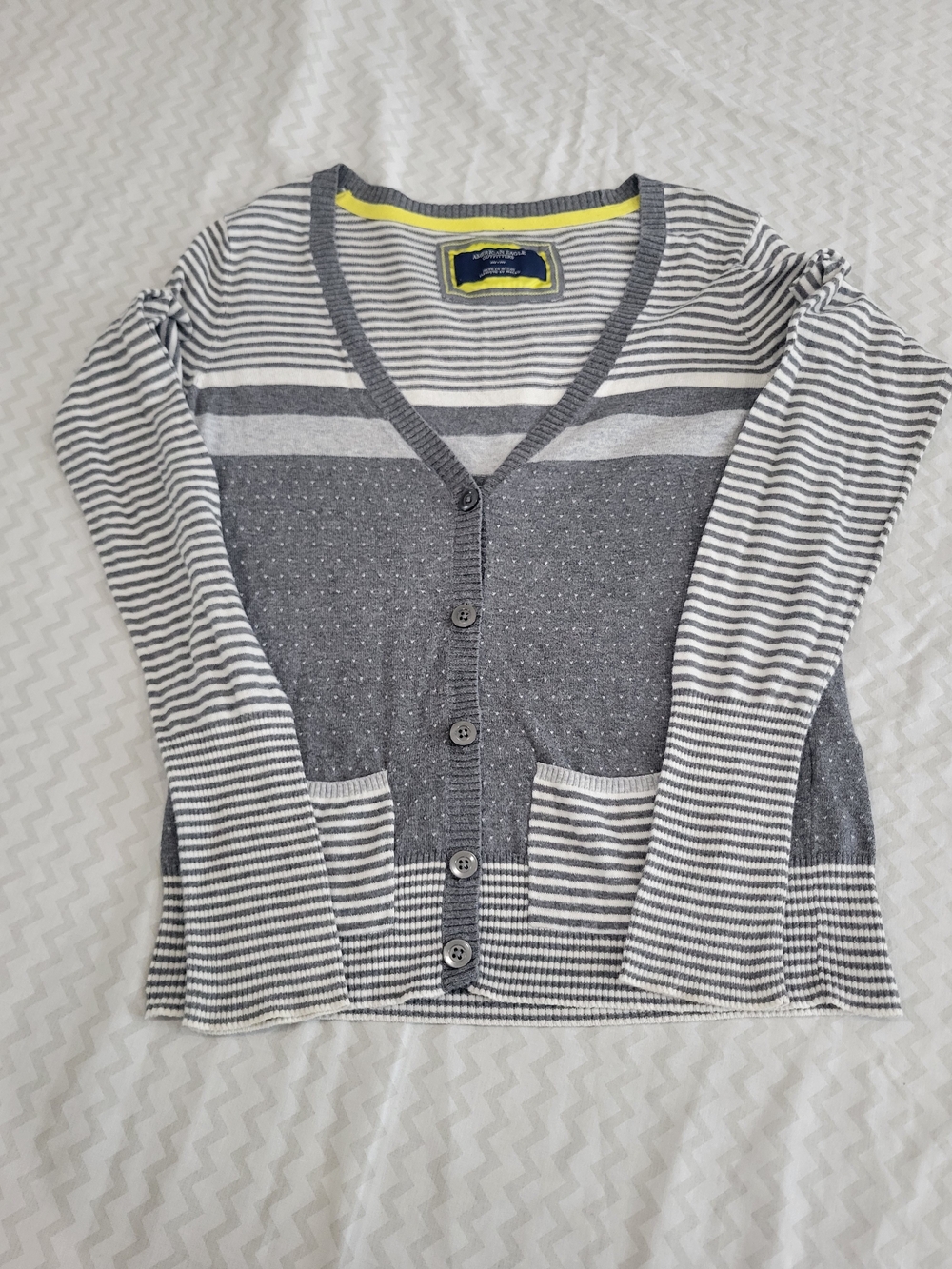 American Eagle Outfitters Gray & White Striped V-Neck Button Cardigan